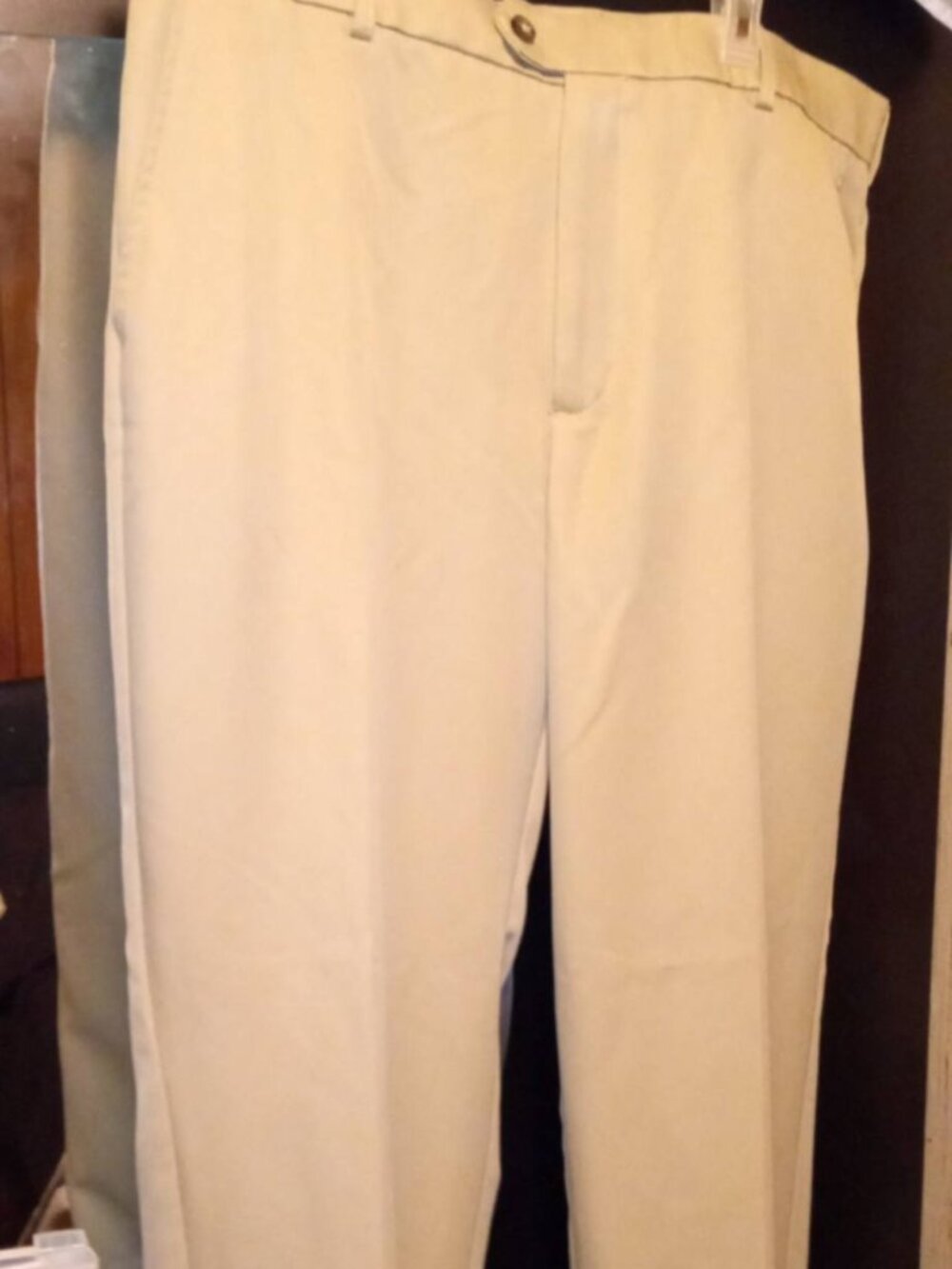 izod golf classic 38x32 khakis 100% polyester
